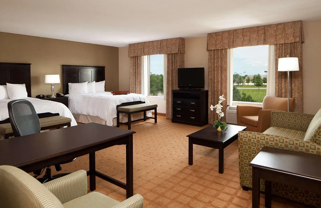 Hampton Inn & Suites Chicago/Saint Charles-1